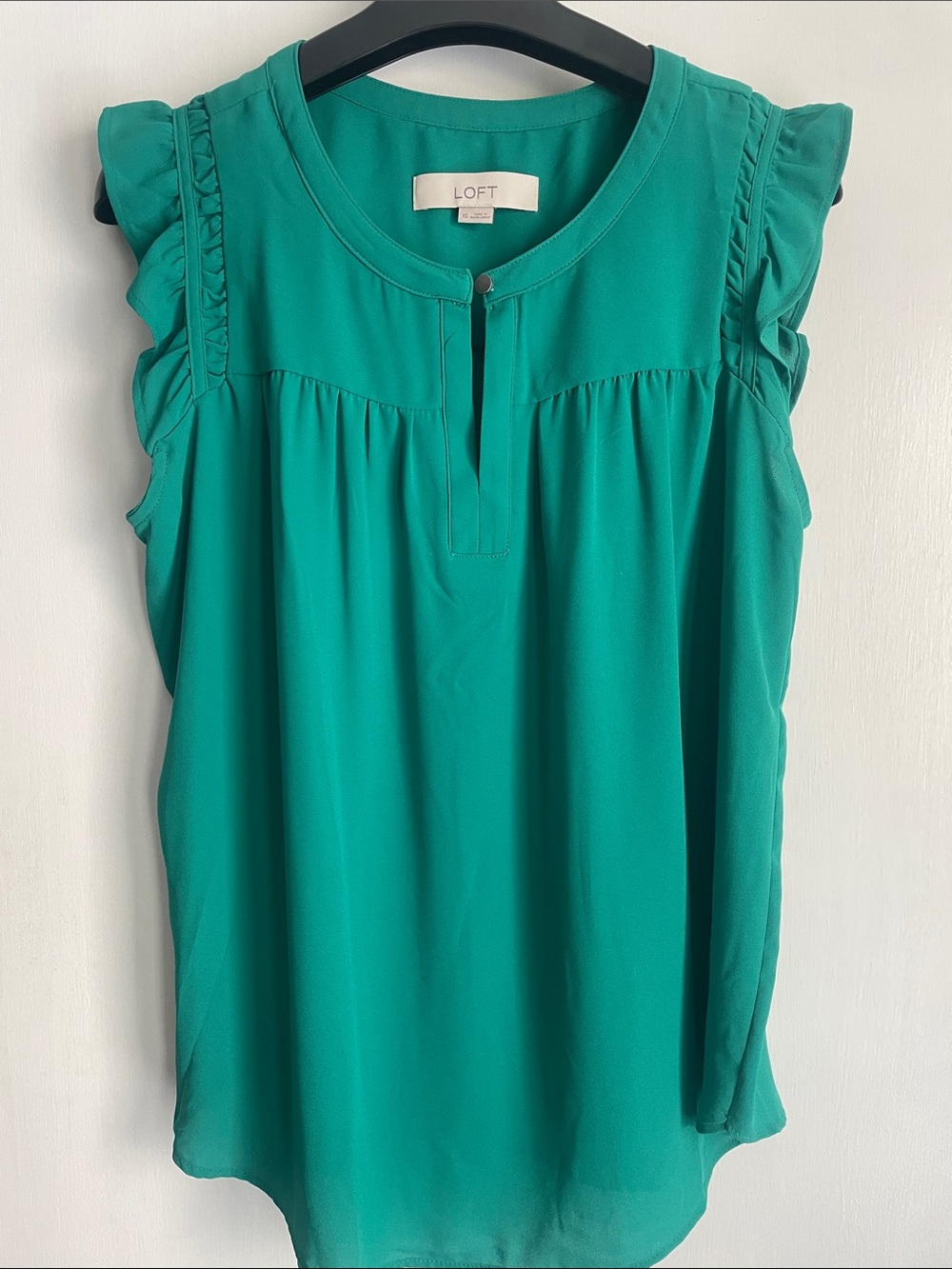 LOFT Green Flutter Sleeve Keyhole Blouse